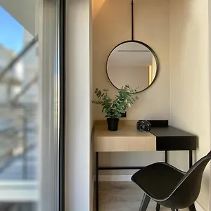 Ξενοδοχείο με διαμερίσματα Icon Urban Living