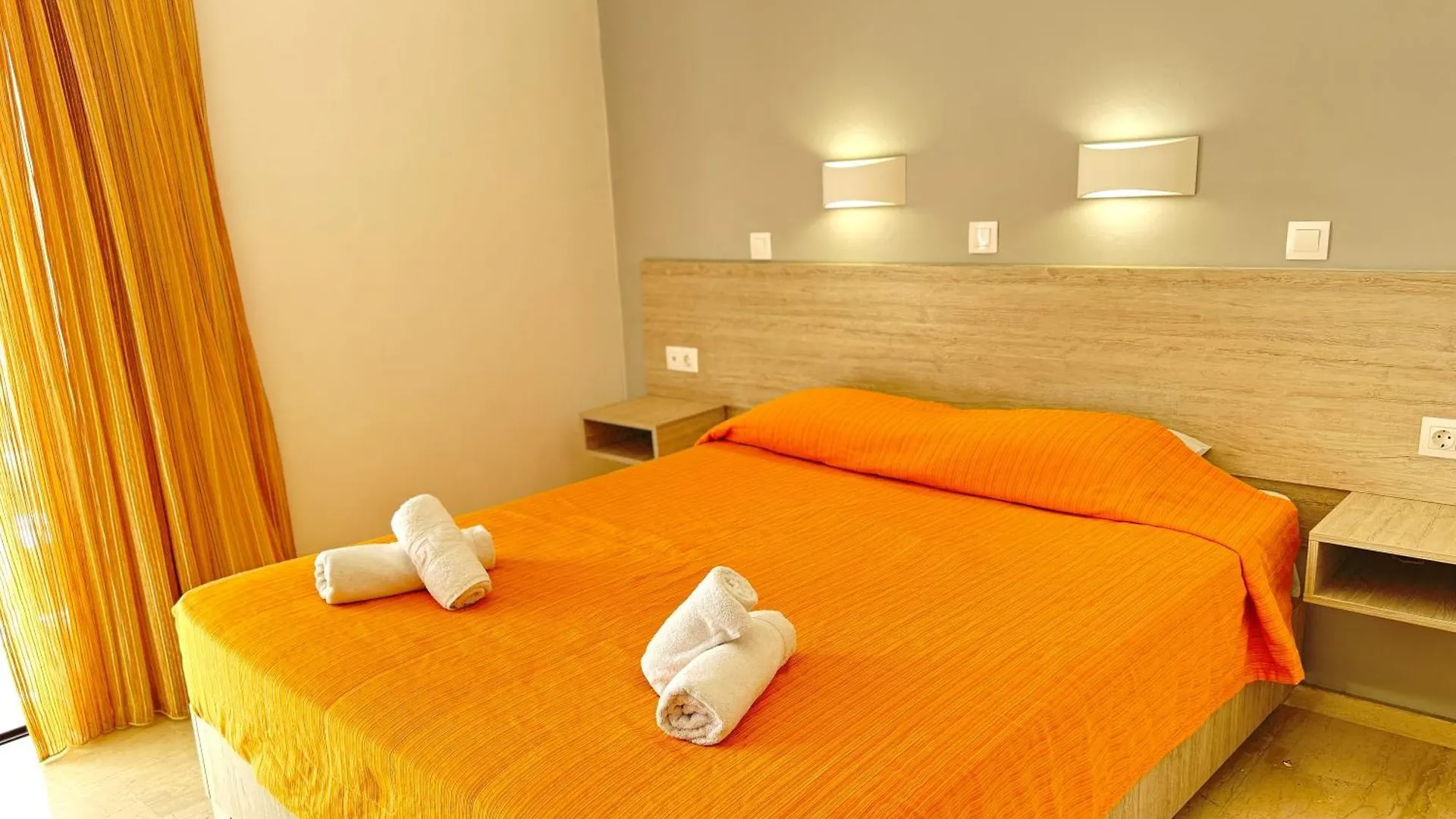 Domenica Apartments Rethymno  2*, Rethymno (Crete) Greece